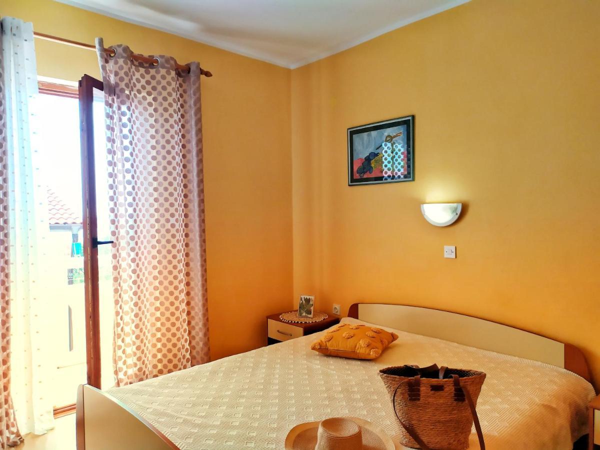 Cozy Apartments Danica Novalja With Terrace - First Floor 外观 照片